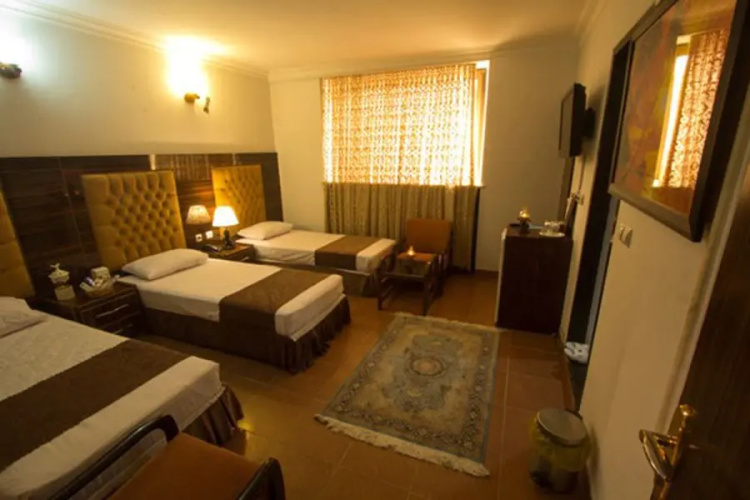 Hotel Markazi