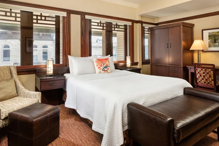 Queen Double room