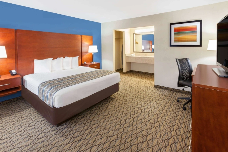 Lobby Building Double room with Courtside View
