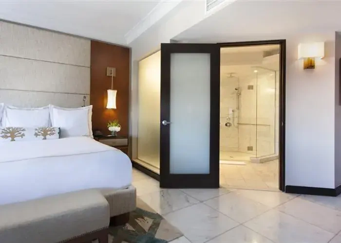 Tower Double room with city view