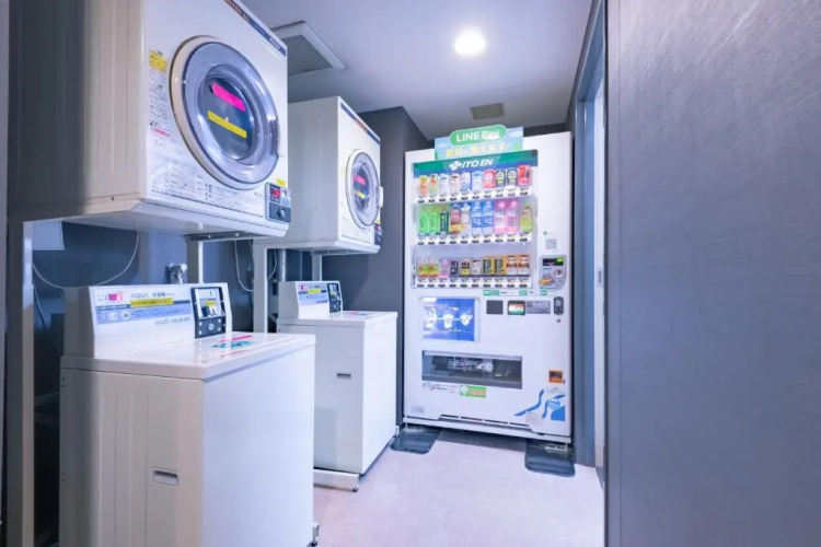 E Hotel Higashi Shinjuku photo 32