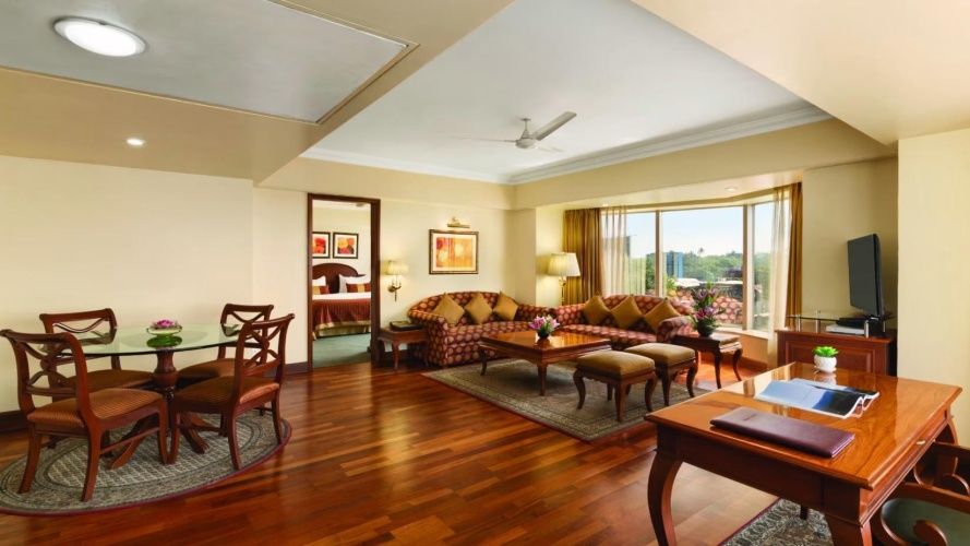 Deluxe Double Suite