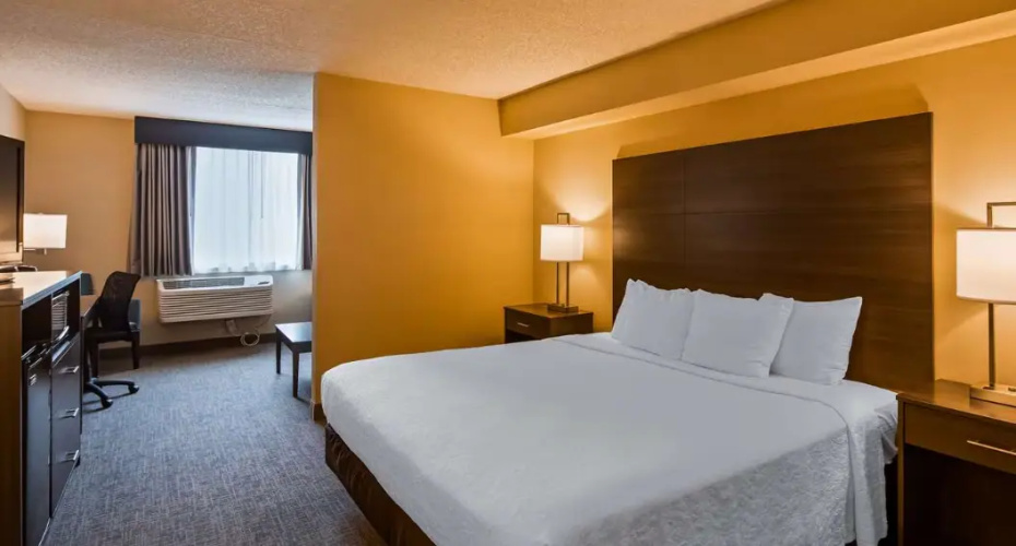 Accessible Double Suite