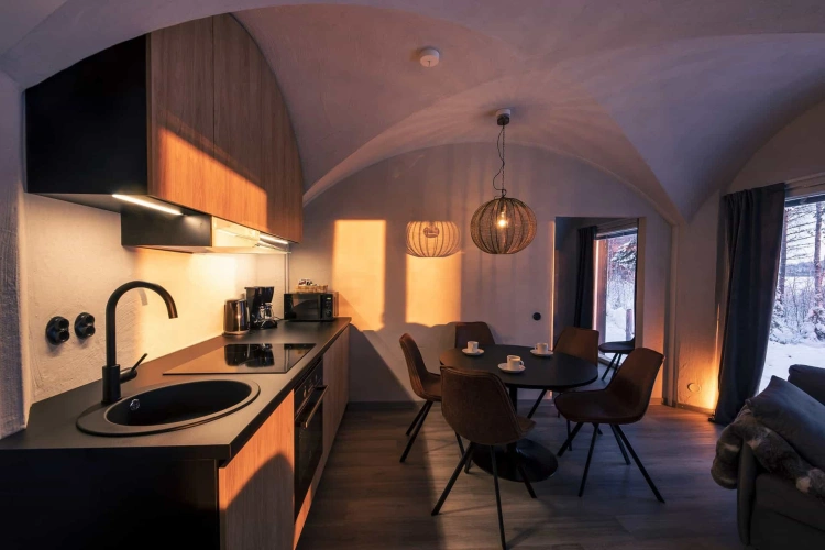 Apukka Suite with lake view