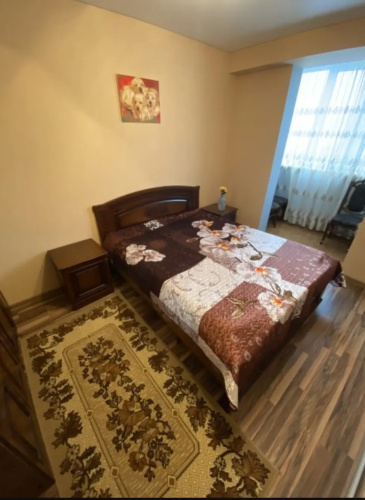 3 Bedrooms Sextuple Apartment