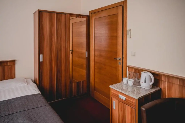 Large Twin room