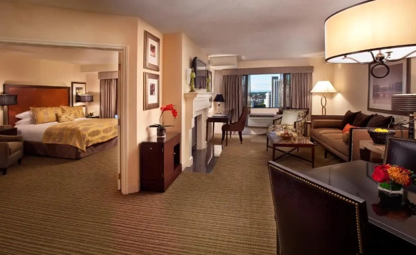 Skyline Suite