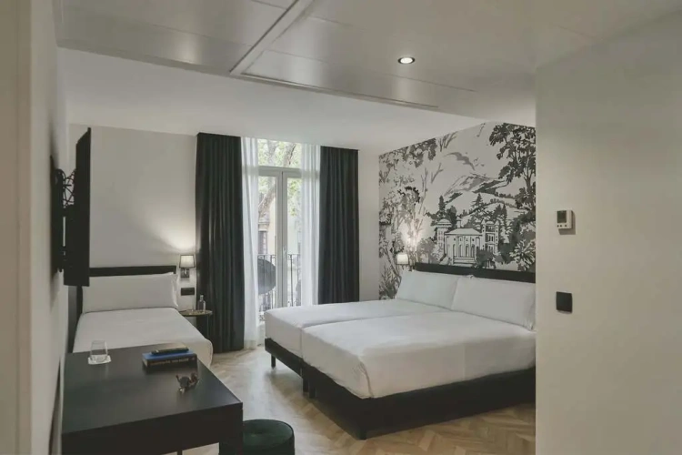 Triple room