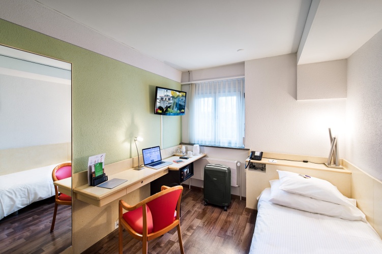 Budget Class Single room