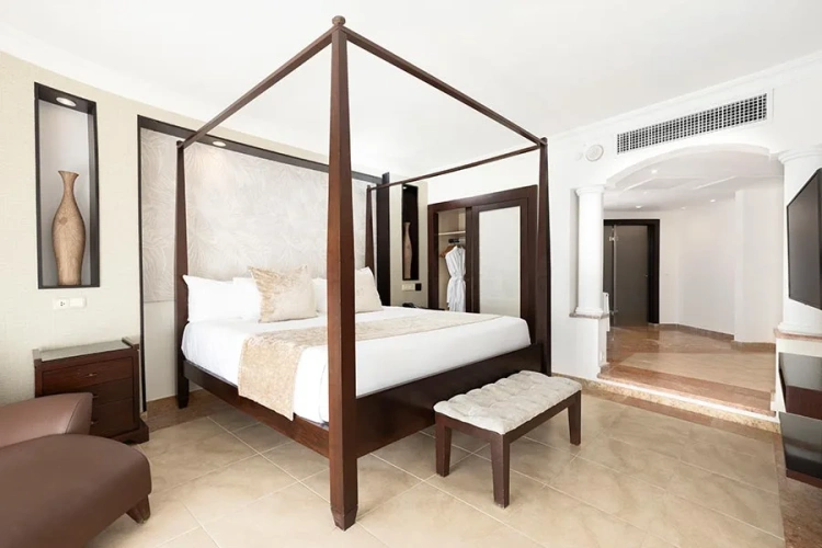 1 Bedroom Double Suite with Jacuzzi