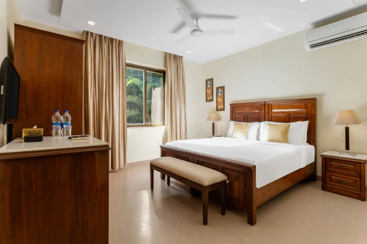 Executive First Floor Suite