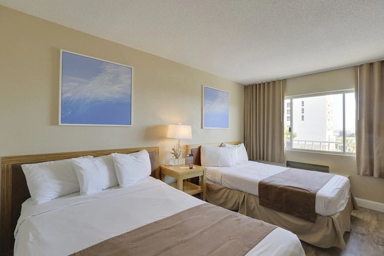 Deluxe Twin Suite