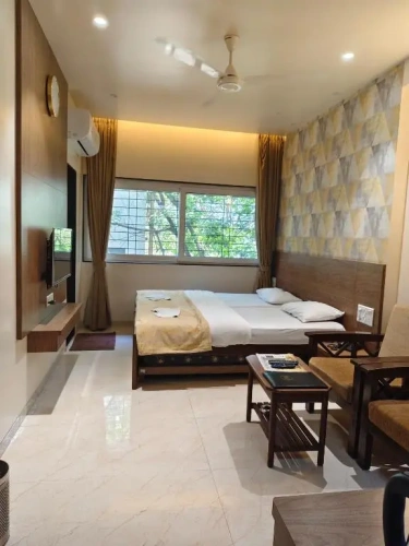 Compact Double room