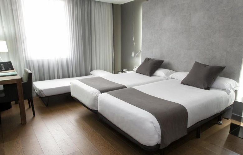 Hotel Zenit Conde de Orgaz photo 6