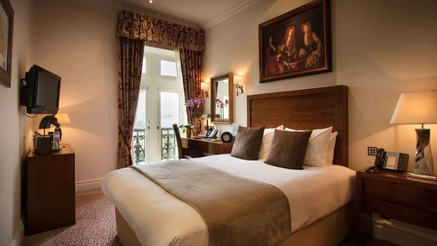 Double room with river view