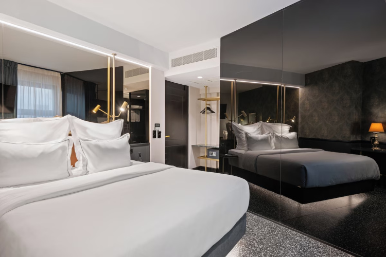 Skylark Hotel, Athens