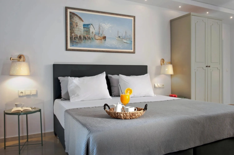 2 Bedrooms Family Suite with sea view
