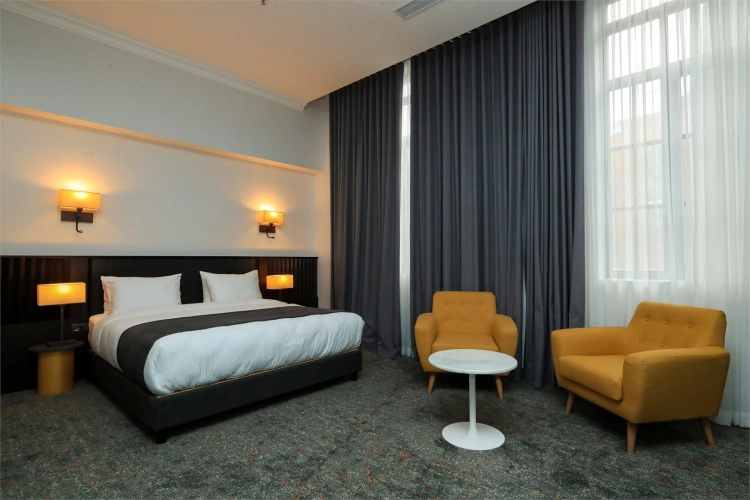 Pine Suite