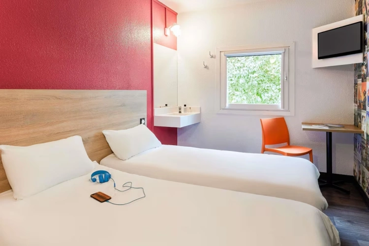 Side-Car Twin room
