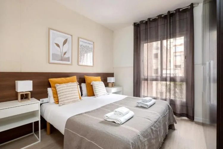 2 Bedrooms Apartment