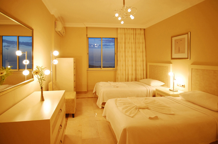 Quadruple Family Suite