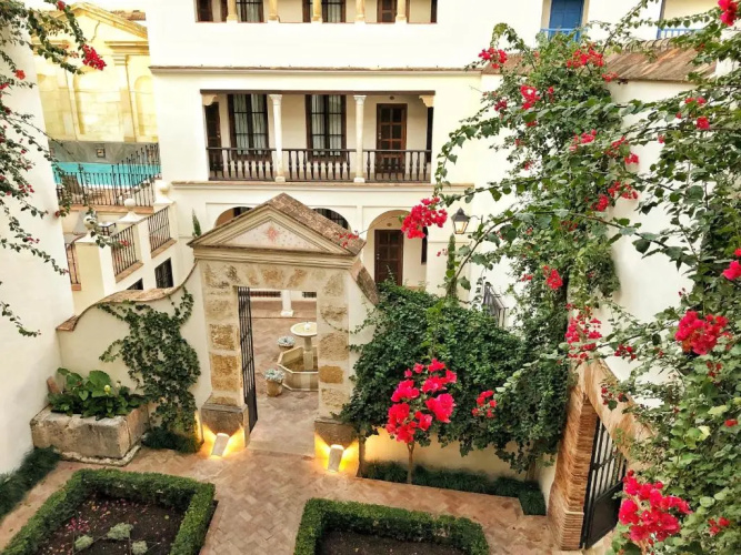 Casas de la Juderia photo 29