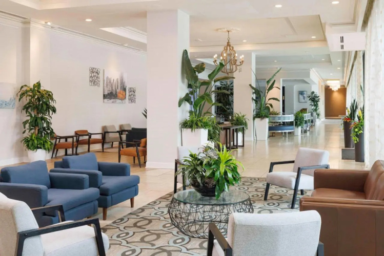 Hilton Greenville photo 18