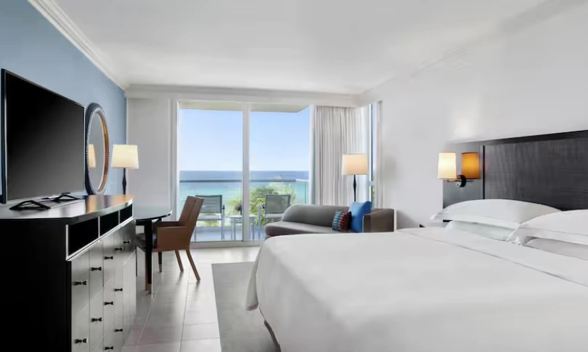 Royal Double Suite oceanfront