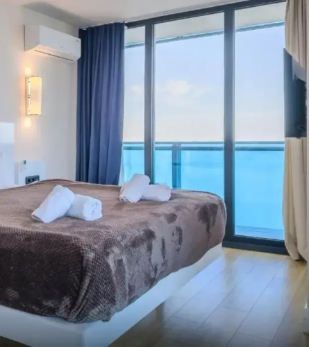 1 Bedroom Double Suite