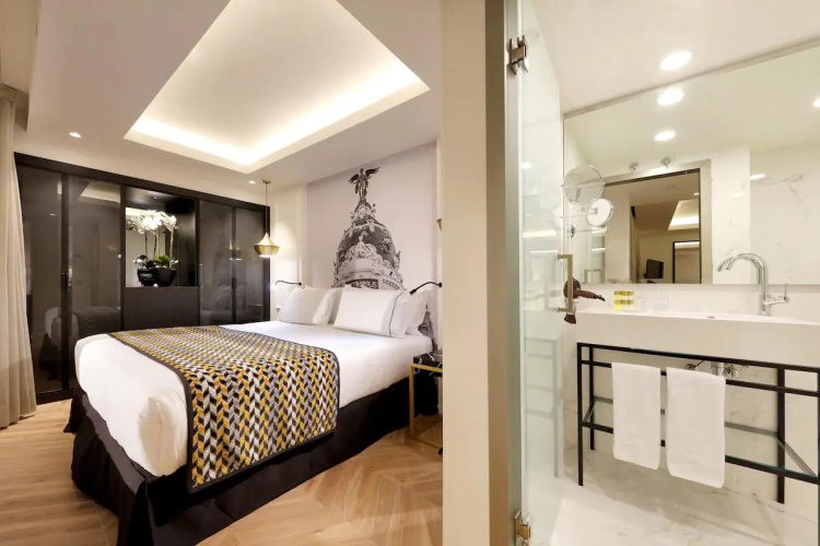 Eurostars Madrid Gran via photo 11