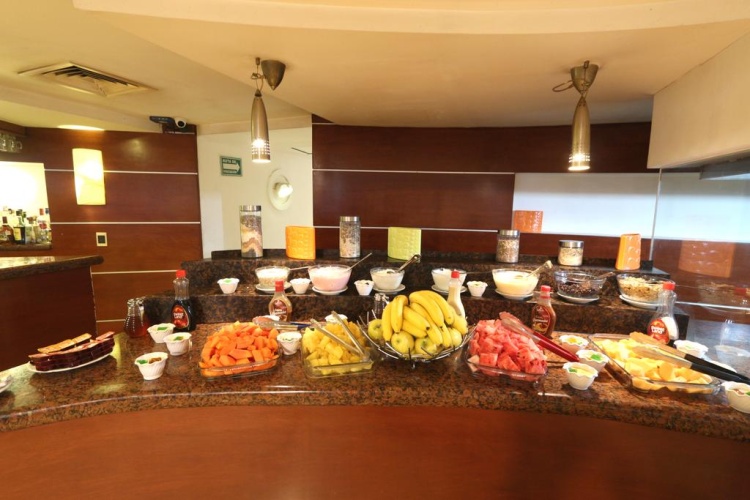 Lois Hotel photo 8