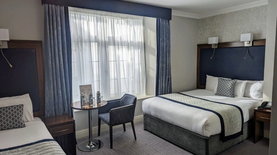 Twin room