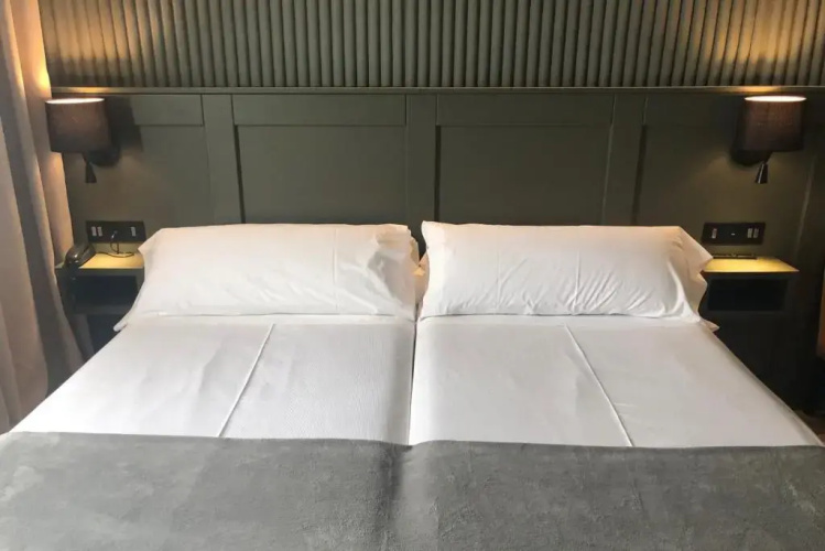 Nuria Hotel