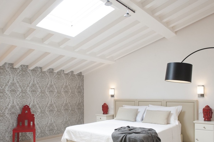 Rosso Tiziano Double Apartment