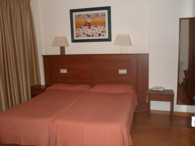 Hotel Mayna
