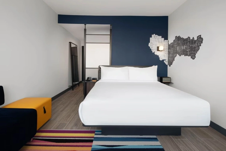 Aloft Double room