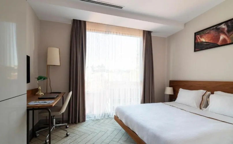 Standard Double Suite