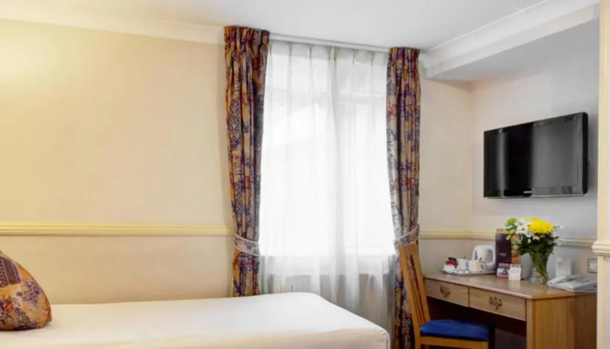 Berjaya Eden Park London Hotel photo 14