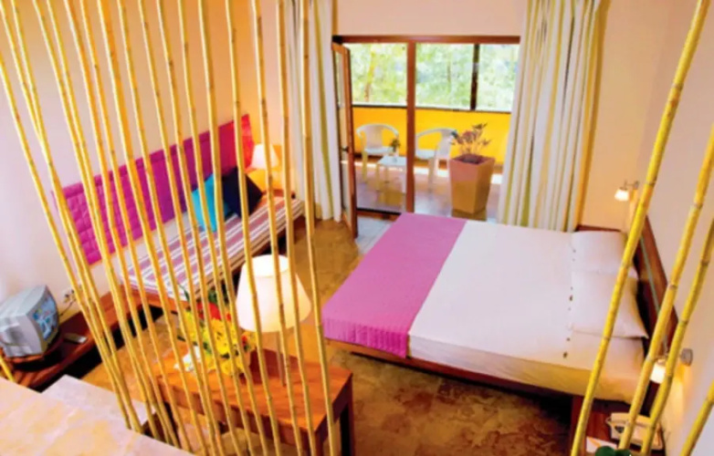 Club Nur Hotel