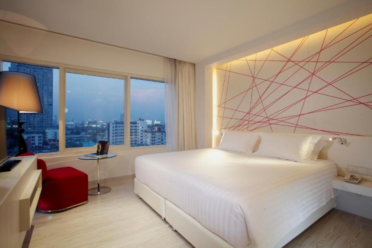 Deluxe Double Suite with city view