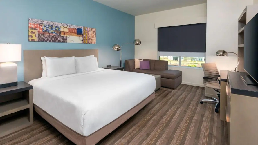 Den Double room