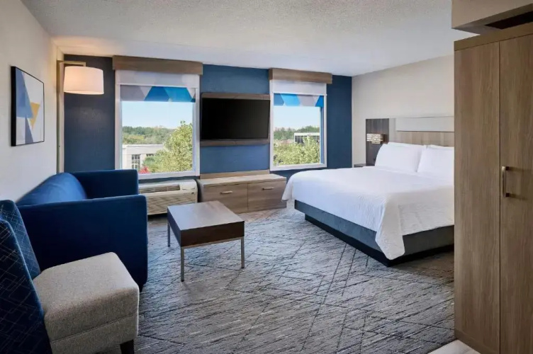 Holiday Inn Express and Suites Kitchener Southeast by IHG