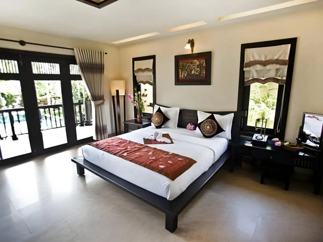 Deluxe Hill Side Double room with pool view