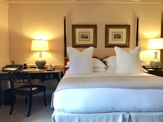 Lowell Twin room