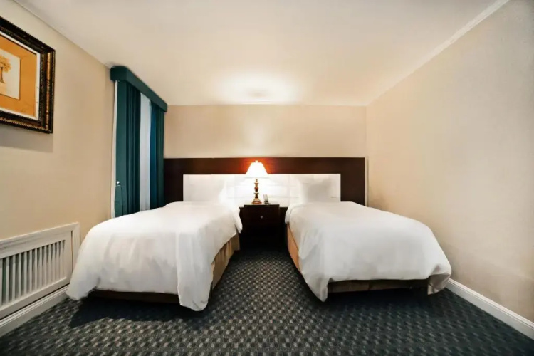 Hotel Stanford