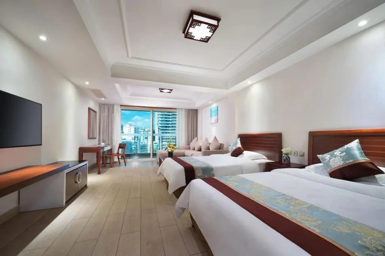 Deluxe Twin room with pool view