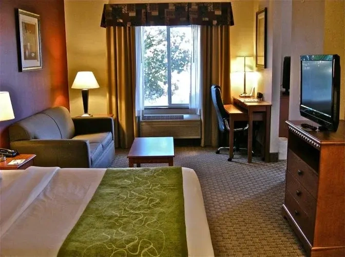 Deluxe Double Suite