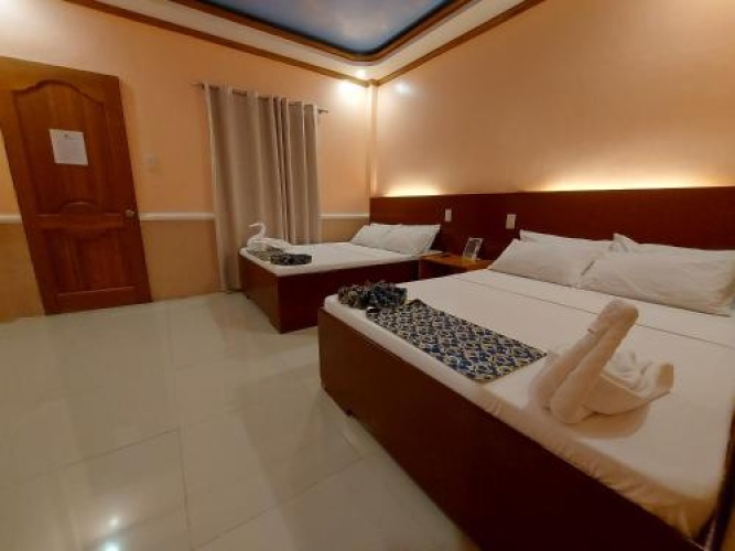 Deluxe Quadruple room