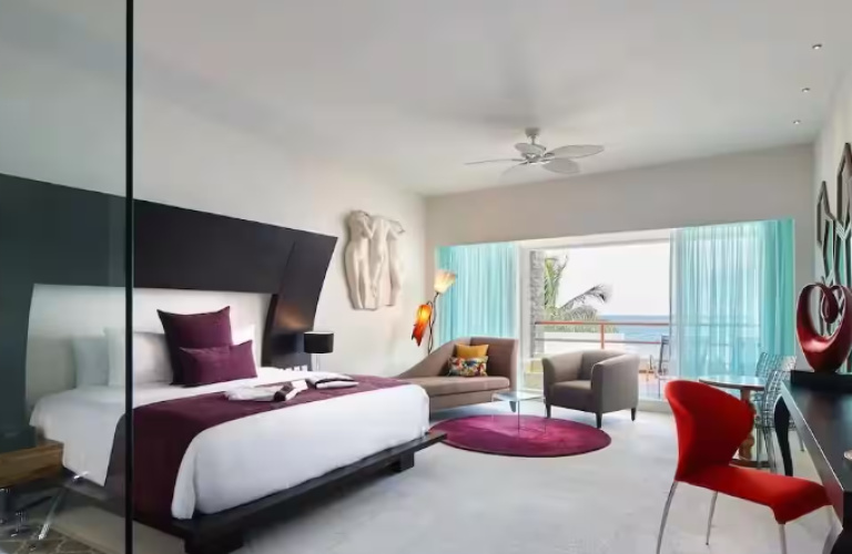 Deluxe Double Suite with ocean view