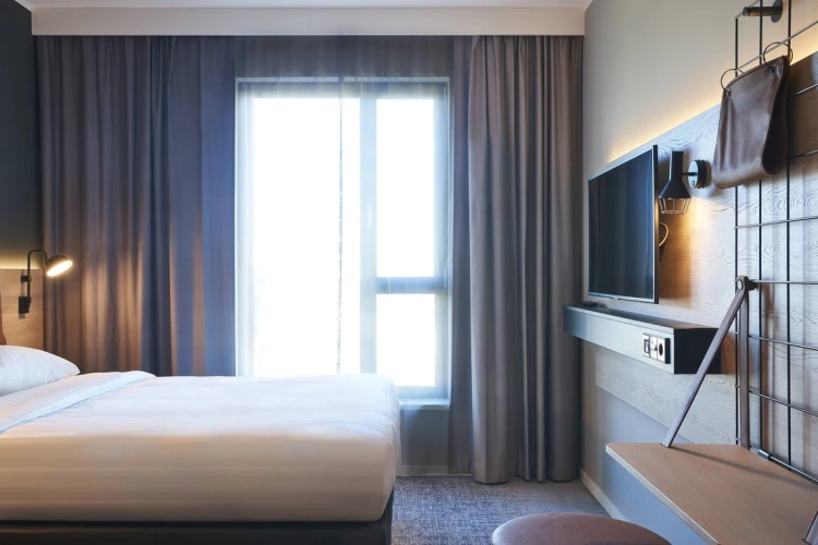 Moxy Lookout Double room